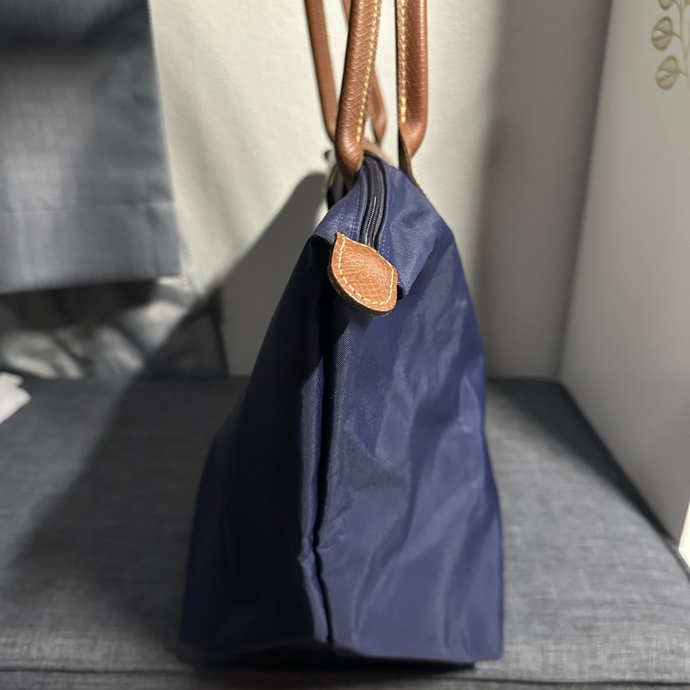 Longchamp Le Pliage Tote Bag - Picture 5 of 13